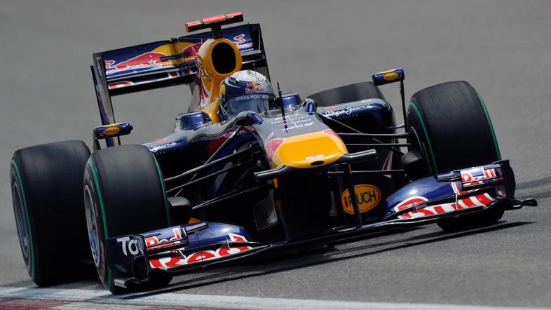 VN KItajske trening Sebastian Vettel Red Bull Renault