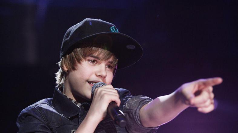 Justin Bieber se je trdno zasidral na prvih mestih ameriških lestvic. (Foto: Reu