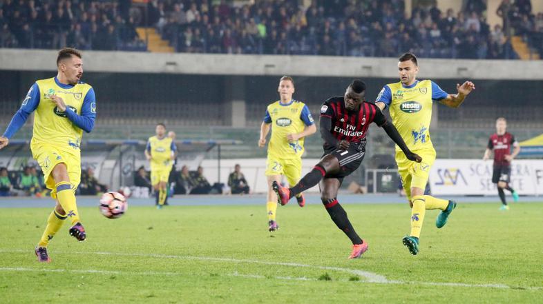 Niang Chievo AC Milan