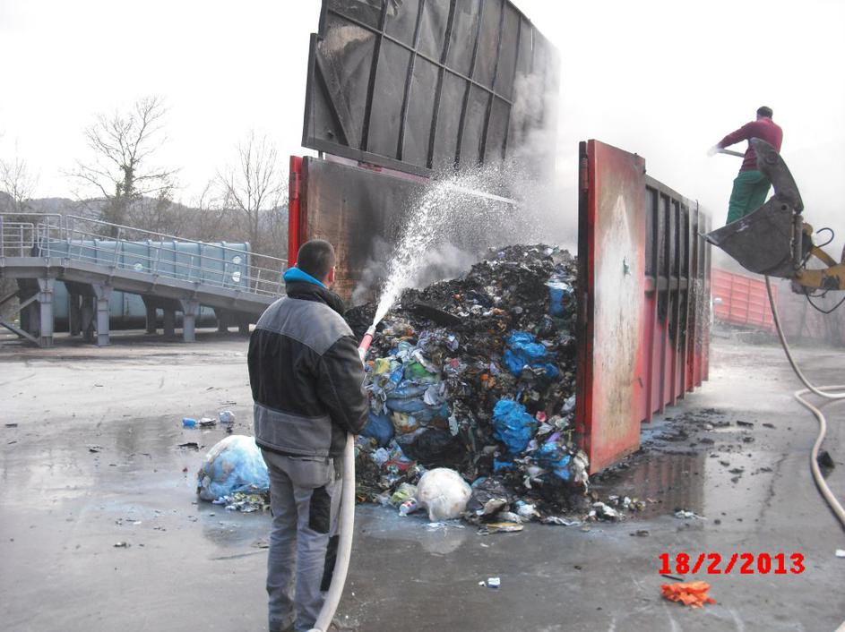 Zagorele smeti v Piranu