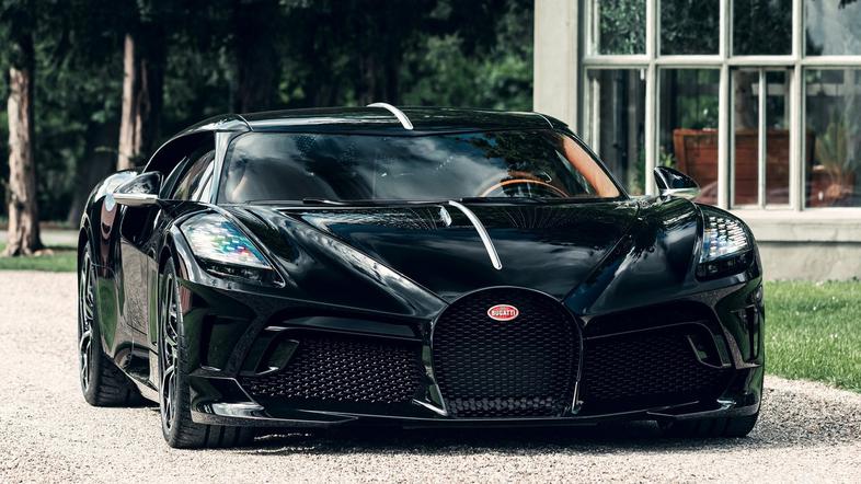 Bugatti la voiture noire