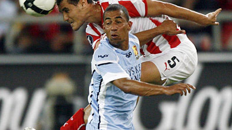 Jonathan Richter (v ospredju) se je verjetno za vedno poslovil od nogometnih zel