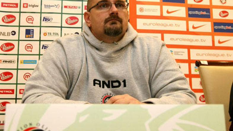 Aleksandar Džikić je pred četrtkovim obračunom v Evroligi proti Juventutu optimi