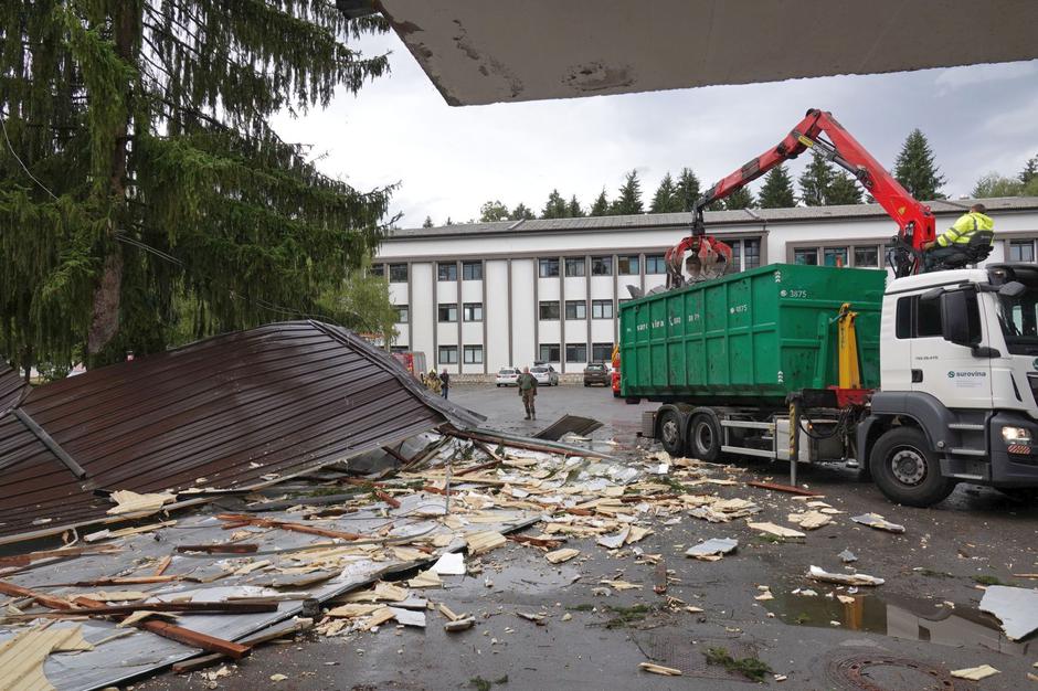 vojašnica petra petriča kranj, neurje 18.8.2022 | Avtor: fb Slovenska vojska