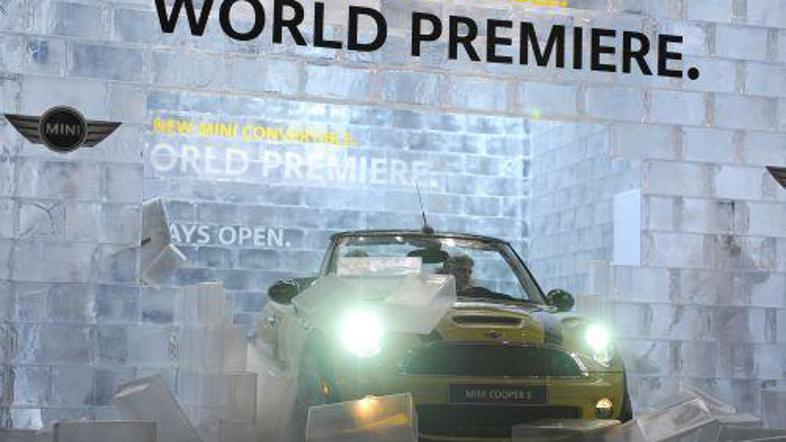 Ena od svetovnih novosti, razstavljenih v Detroitu, je mini kabrio.