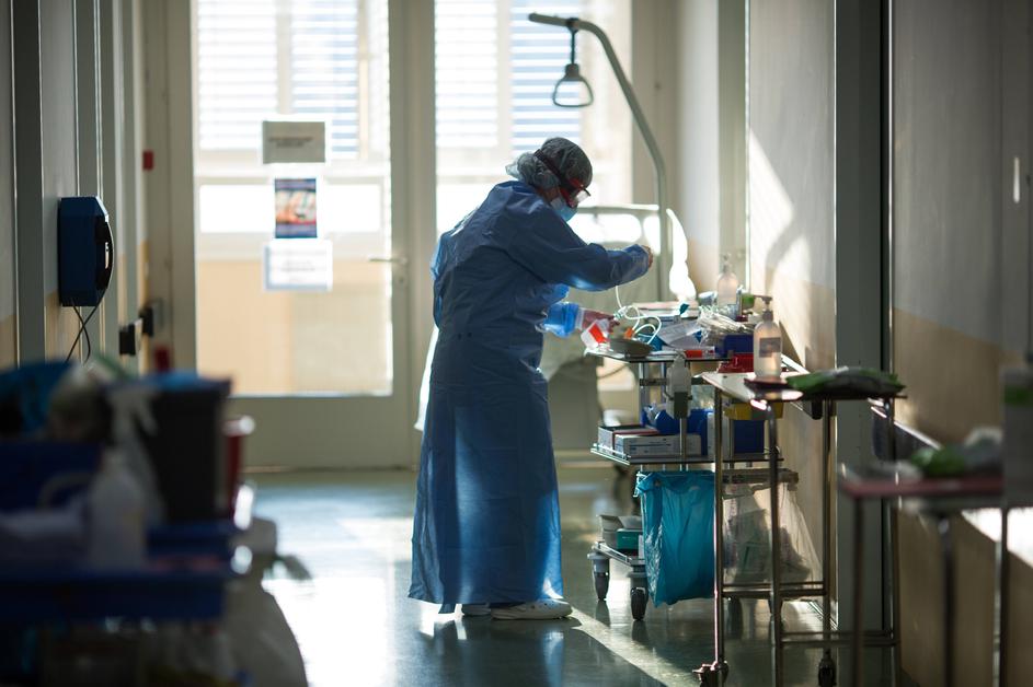 Covid-19, UKC Ljubljana