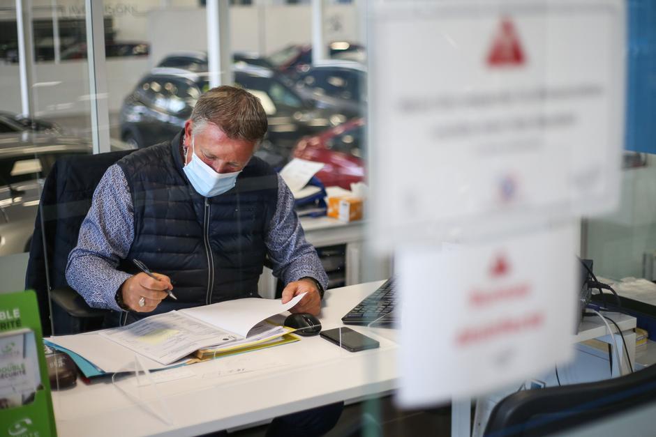 Nakup prodaja avta salon | Avtor: Profimedia