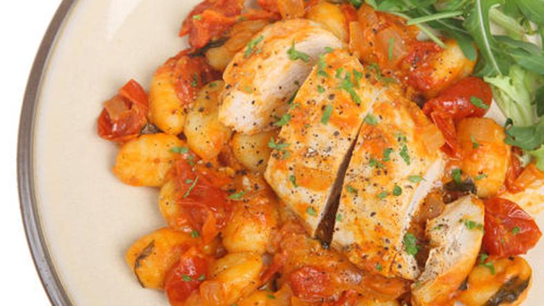 Sredozemski režim prehranjevanja je bogat s sadjem in zelenjavo in reven z rdeči