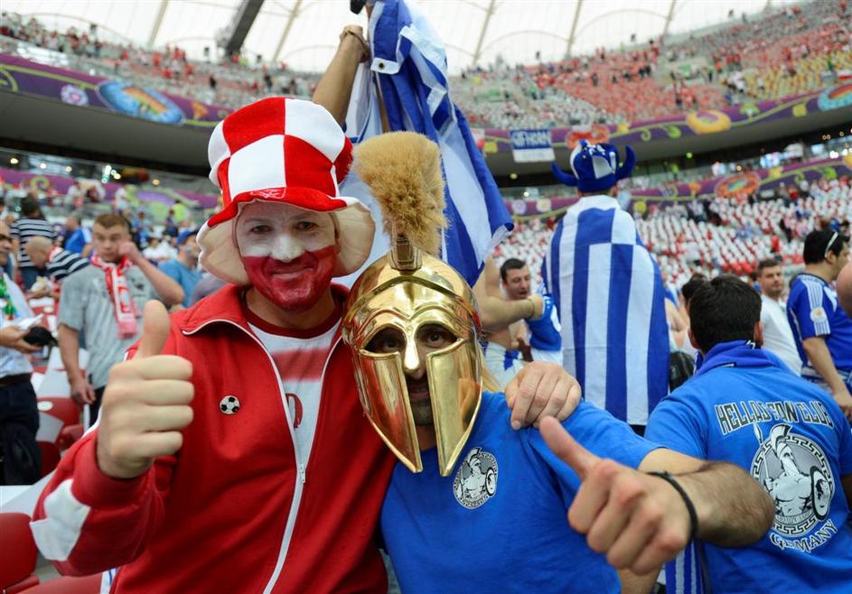 navijači čelada Sparta Poljska Grčija Varšava Euro 2012