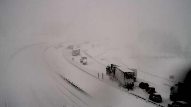 Sneg na dolenjski avtocesti