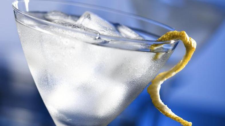 Geni so krivi, da je kozarec vina nekaterim dovolj za občutek opitosti. (Foto: S