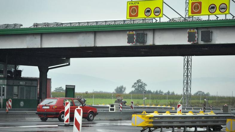 Radar na cestninski postaji Log