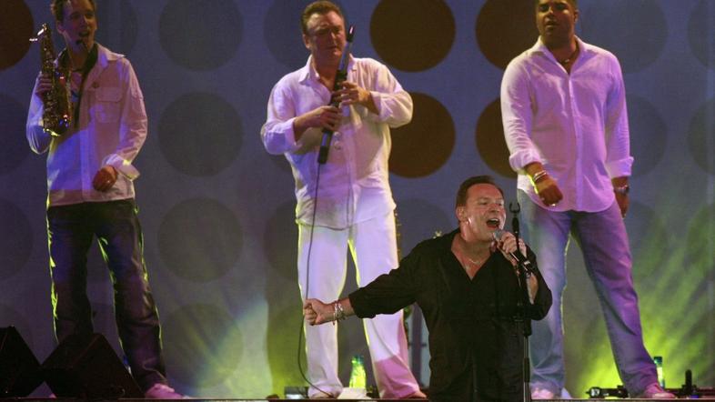 UB40