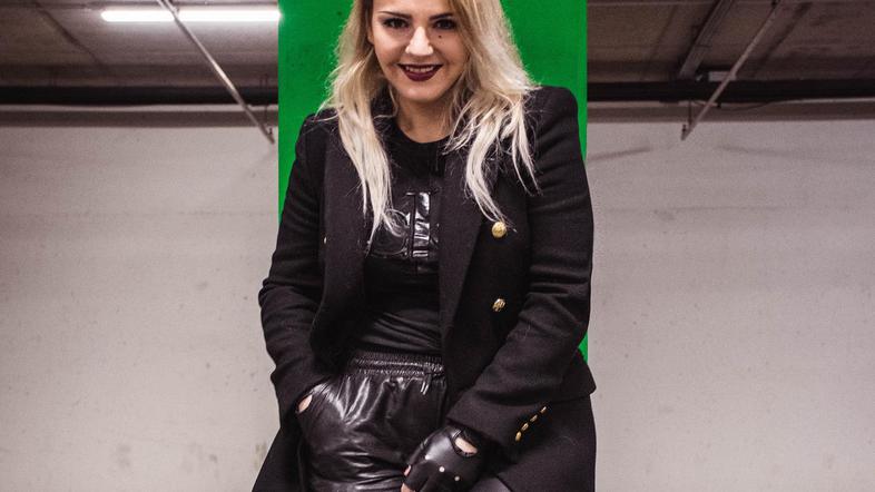ella roš