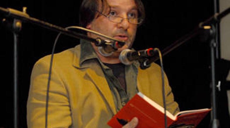 Bojan Emeršič je nad novim romanom navdušen.