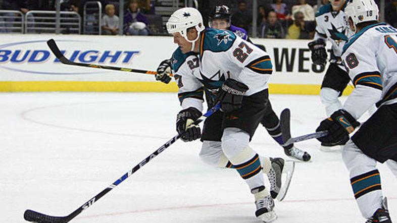 Jeremy Roenick je zadel še 499. gol v 19-letni NHL karieri.