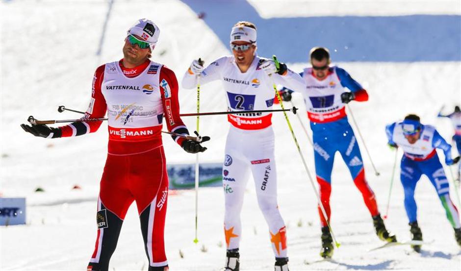 nordijsko sp moške štafete norveška petter northug Calle Halfvarsson | Avtor: EPA