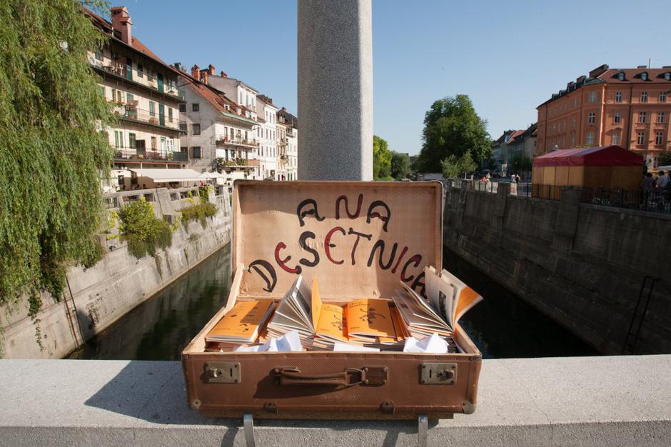 Ana Desetnica že razigrala ulice | Avtor: Bojan Okorn