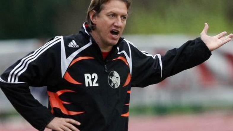 Igor Benedejčič je odstopil z mesta trenerja pri Interblocku.