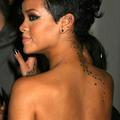 Rihanna in Michael Jackson naj bi ukradla del pesmi kamerunskega glasbenika Mana