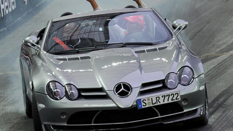 Hamilton je po Wembleyju zapeljal očeta Anthonyja.