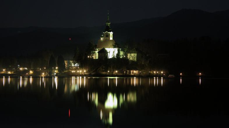 Ura za Zemljo - Blejski otok