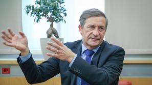 Karel Erjavec