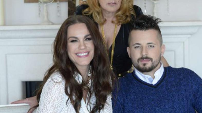 Zvezdana Mlakar, Rebeka Dremelj