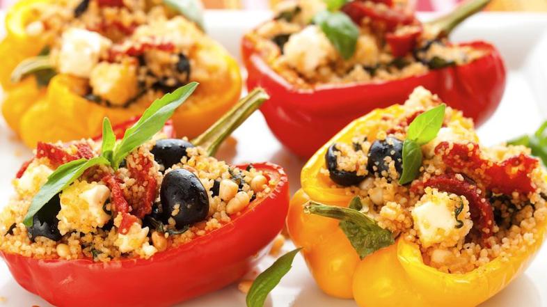 Za pikantnejši okus mocarelo zamenjajte s feto. (Foto: Shutterstock)