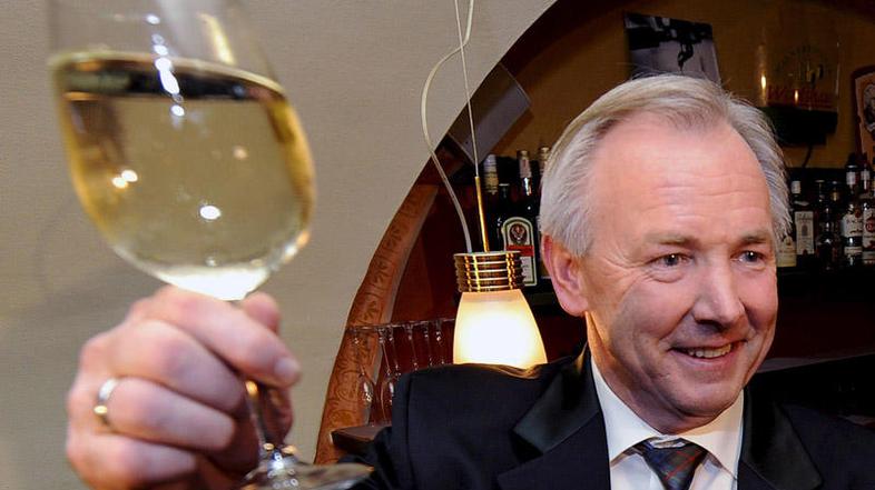 Koroški deželni glavar Gerhard Dörfler si želi zaključek pogajanj o dvojezičnih 