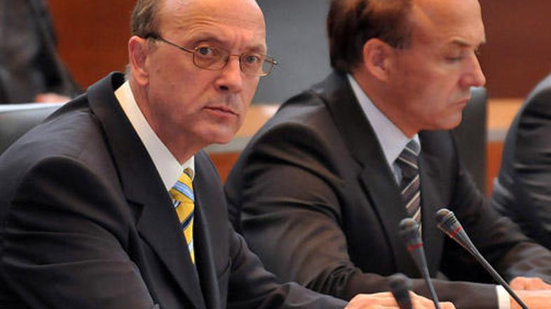 Gorenak meni, da je vlada s spotom Čepinove sama sebe ustrelila v koleno.  
(Fo