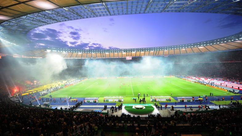 berlin olimpijski stadion nogometni stadion