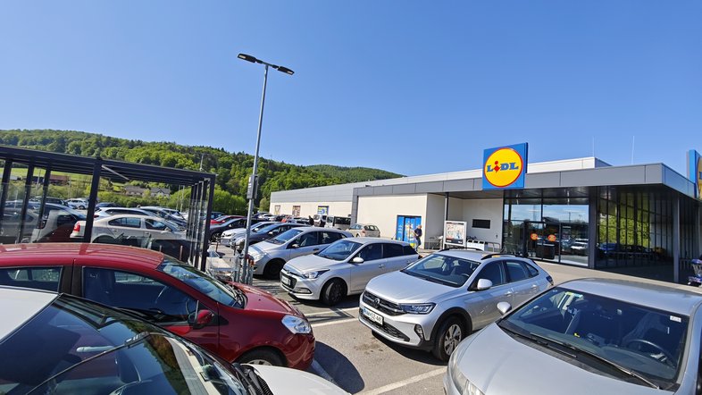 Lidl, gneča pred prazniki