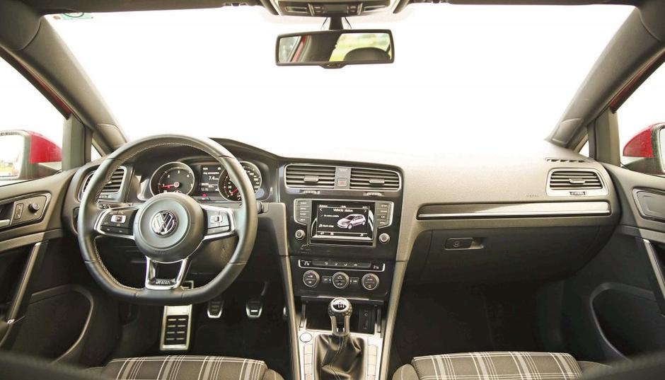 Volkswagen golf GTD | Avtor: Saša Despot