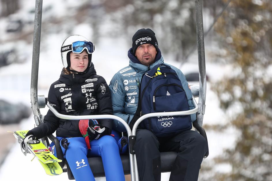 Nika Križnar, Zoran Zupančič