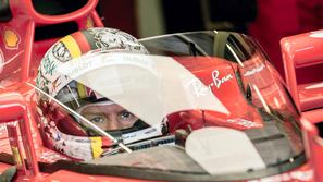 sebastian vettel ščit kabina ferrari