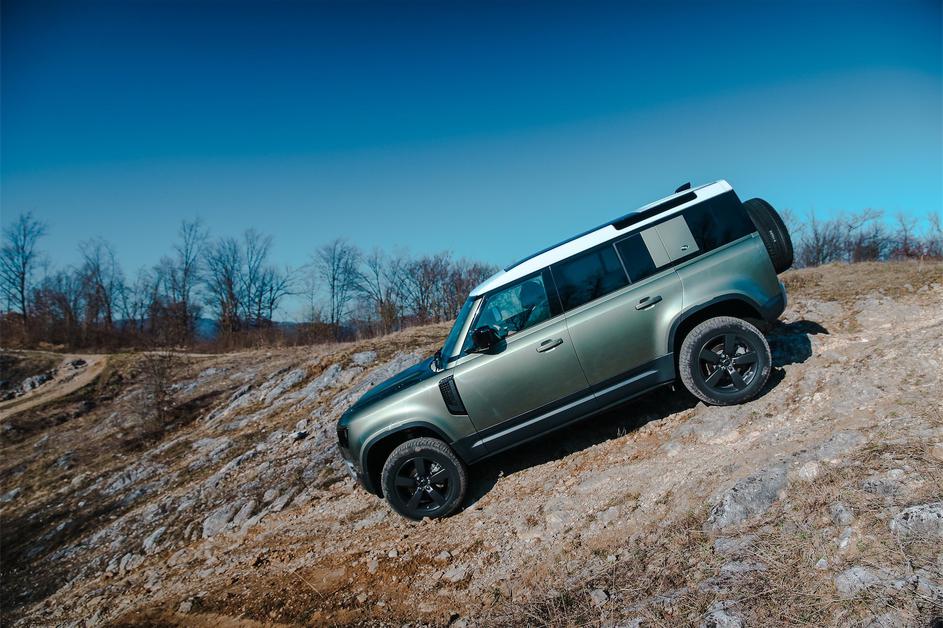 Land Rover Defender