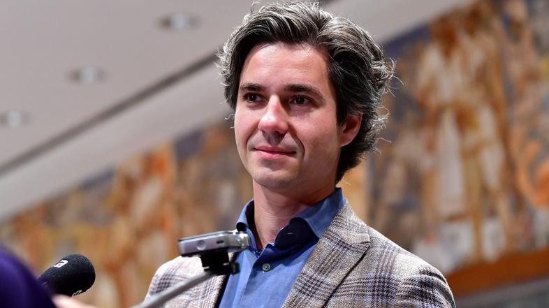 Luka Mesec, minister za delo, družino, socialne zadeve in enake možnosti