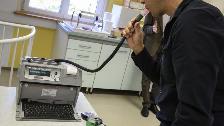 Urad RS za meroslovje etilometer merjenje alkohola