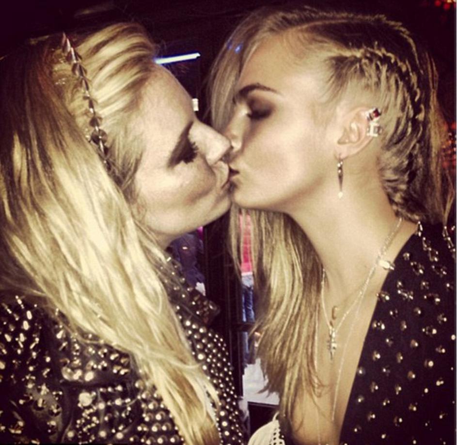 Cara Delevingne Sienna Miller