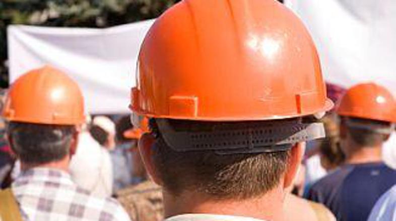 Zahteve ostajajo nespremenjene: povečanje plač v skladu z inflacijo in stopnjo p