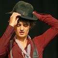 Peteh Doherty ne more iz svoje kože.