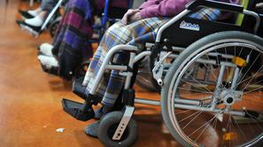 slovenija 29.01.14, invalidski vozicek, nepokretni, Zeljada, Dom starejsih Fuzin