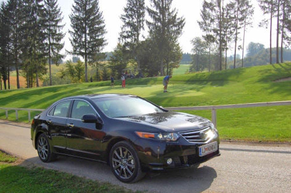 Nepoznavalci na daleč le težko ločijo med prejšnjo in sedanjo generacijo. Vseeno