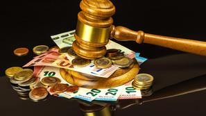 Odškodnina, sodišče