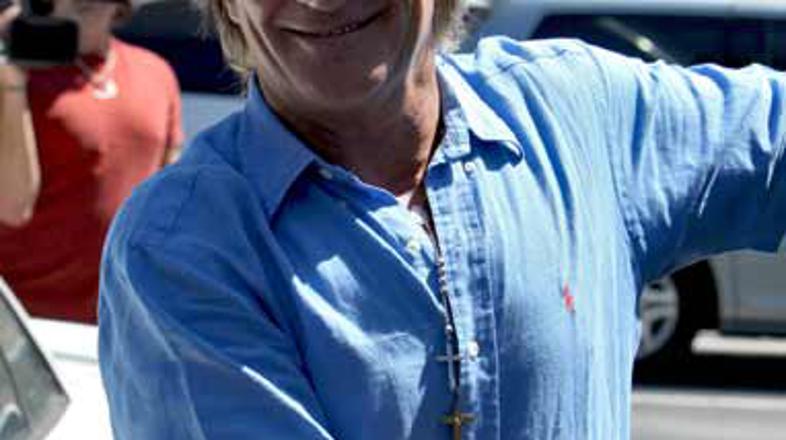 Stewart je potrdil, da se skupina Faces pripravlja na turnejo.