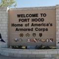 V streljanju v ameriškem oporišču Ford Hood v ameriški zvezni državi Teksas je u