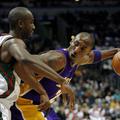 NBA Lakers Bucks 2009 Bryant Bell