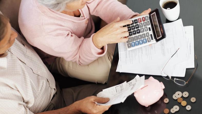 Par je lahko ob 60 tisoč naložbenih evrov, če izbere napačnega skrbnika nad prem