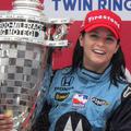Danica Patrick je kot prva ženska zmagala na dirki serije Indy.